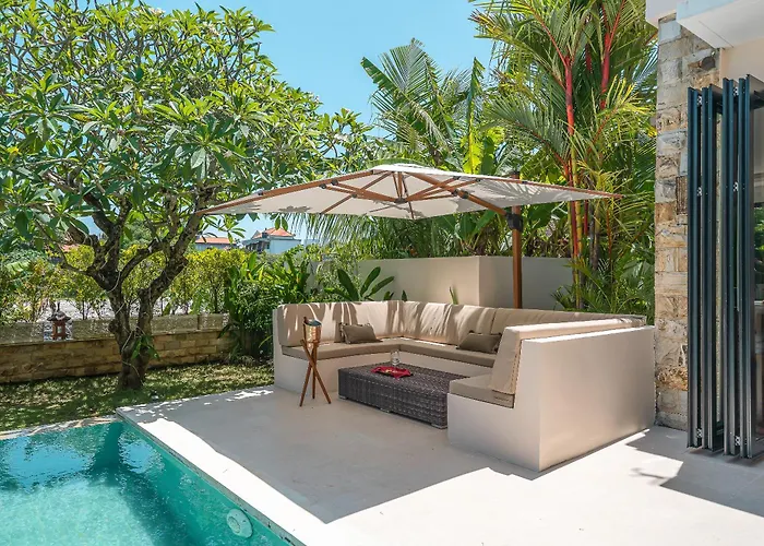 Luxury 5br - Pool, Jacuzzi, Walk & Cook Included ヴィラ