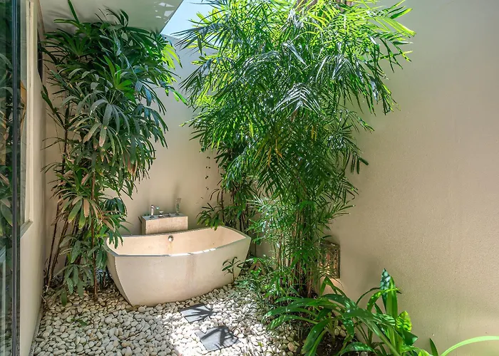 ヴィラ Luxury 5br - Pool, Jacuzzi, Walk & Cook Included *