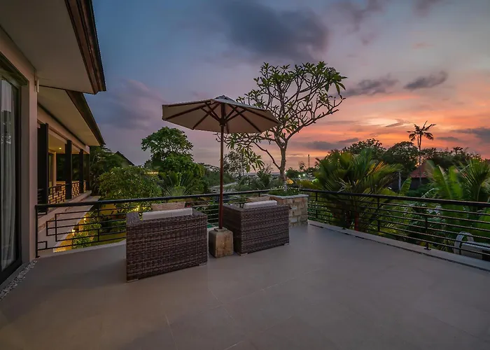 ヴィラ Luxury 5br - Pool, Jacuzzi, Walk & Cook Included チャングー