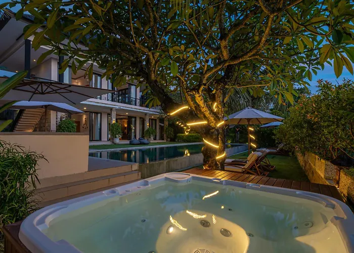 ヴィラ Luxury 5br - Pool, Jacuzzi, Walk & Cook Included