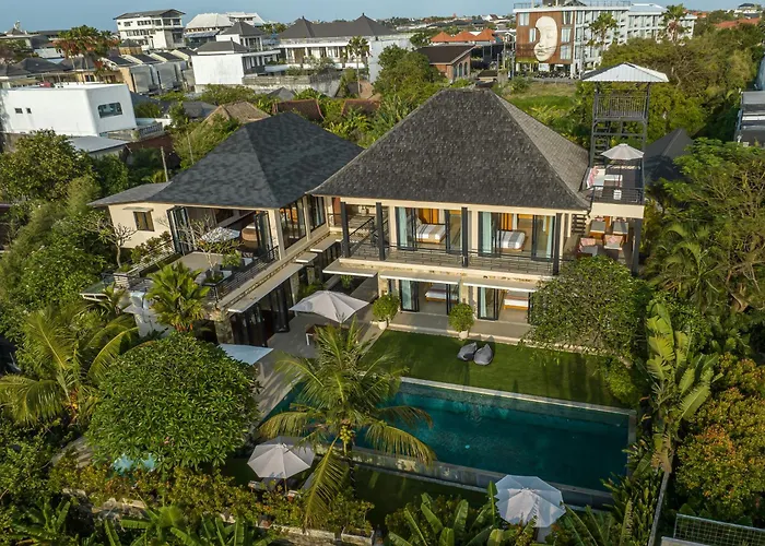 Luxury 5br - Pool, Jacuzzi, Walk & Cook Included チャングー